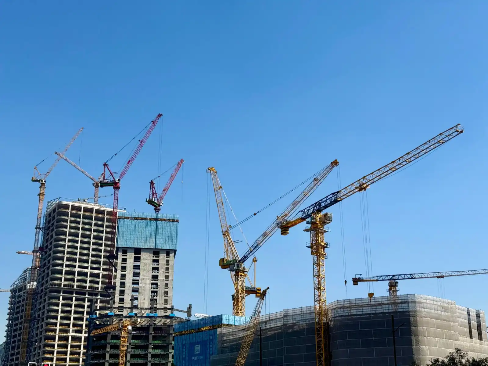 地下室防水工程选材与施工方案对比分析